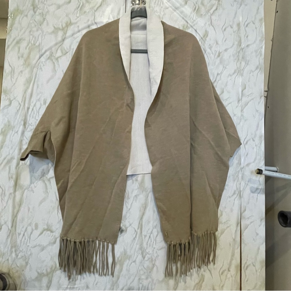 Calvin Klein oversize cardigan shall white tan dolman sleeve fringe one size - Picture 3 of 6
